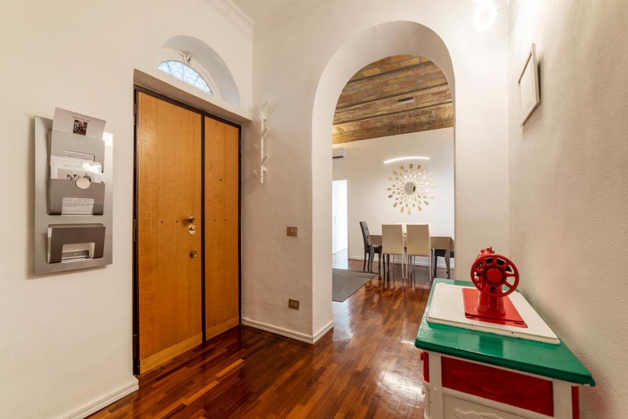 Fontana Di Trevi Design Apartment Roma Eksteriør bilde